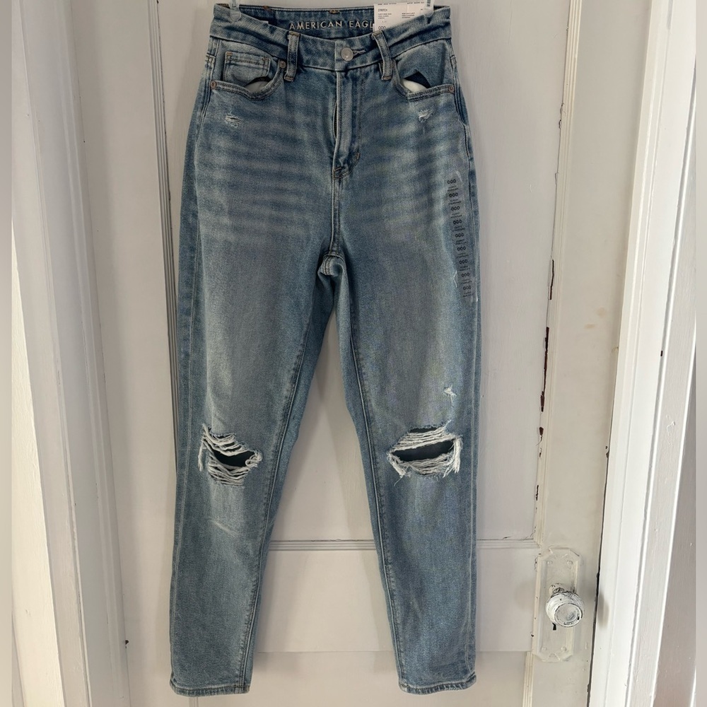 American Eagle Curvy Stretch Mom Jeans Size 000 Cool Classic Blue NWT - Picture 2 of 8